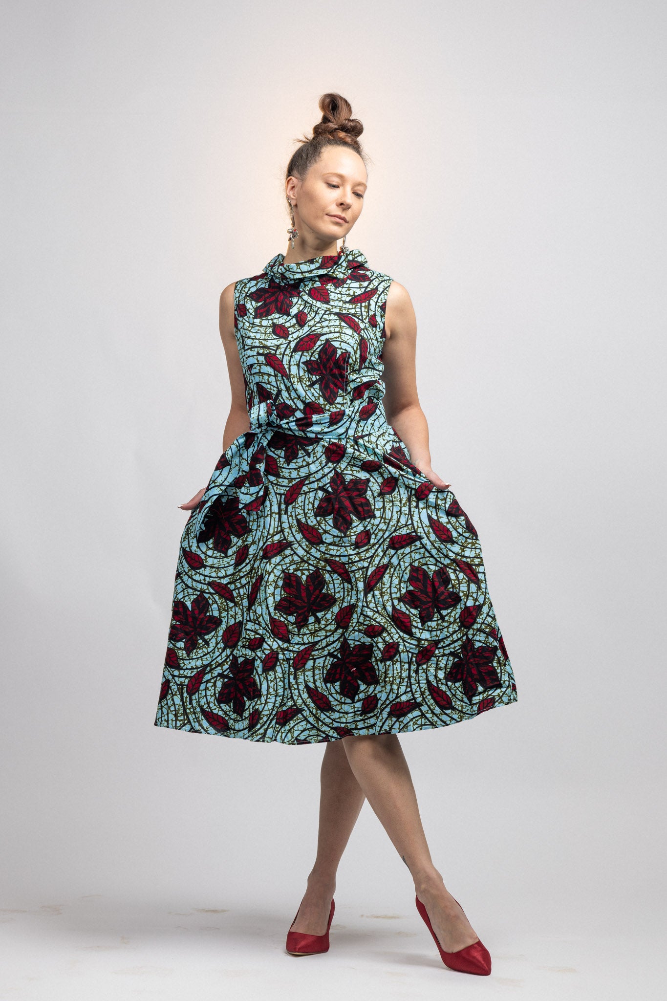 Jackie O dress- red leaf print